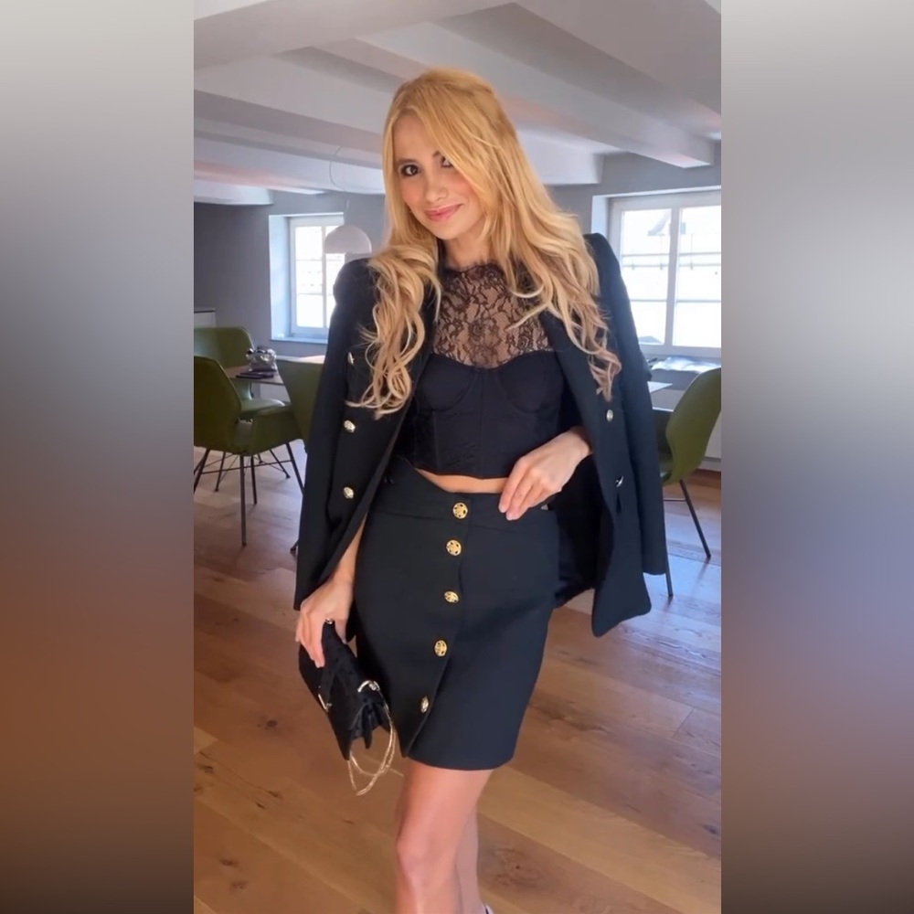 ZARA LIMITED EDITION CUT OUT MINI SKIRT - Picture 6 of 10